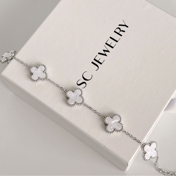 MOP Clover Bracelet Silver Tone Chain Stainless Steel Bracelet - Picture 4 of 8